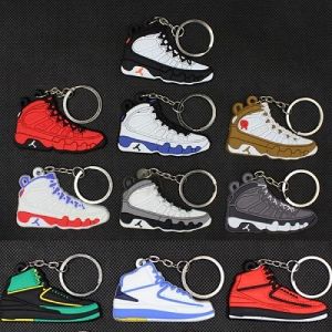 Famouse shoes shape PVC soft keychain